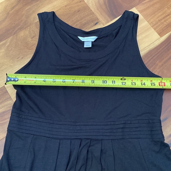 Adorable sleeveless soft  jersey style side pocket dress Size S - Picture 6 of 8